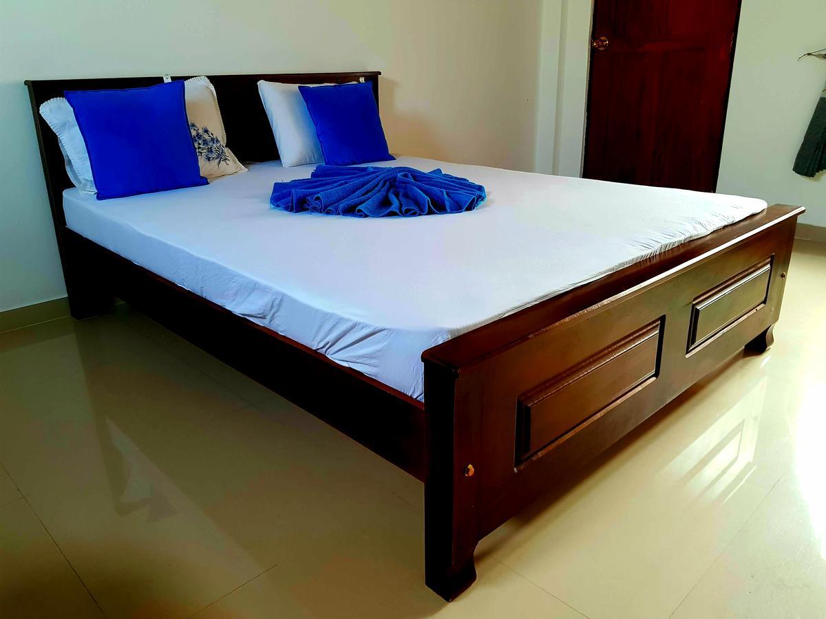 Oasis Beach Hotel Negombo Eksteriør billede
