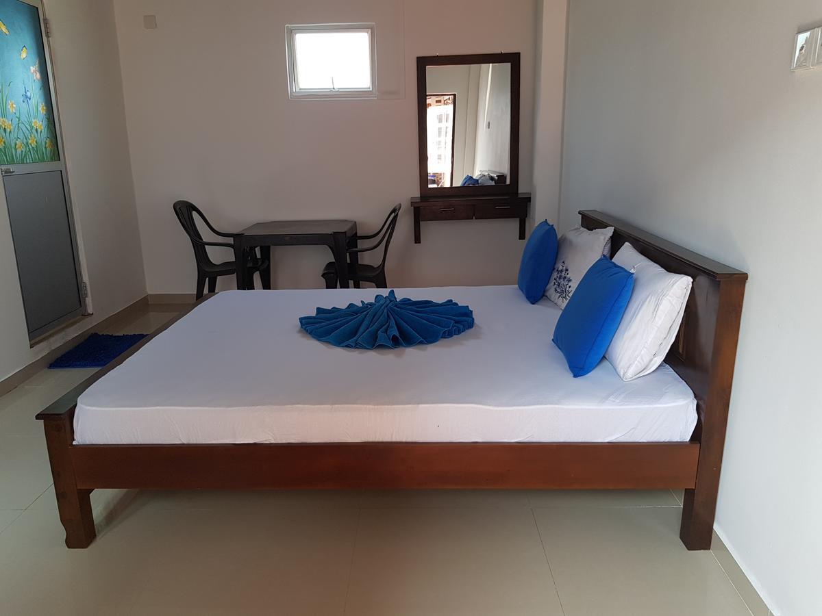 Oasis Beach Hotel Negombo Eksteriør billede