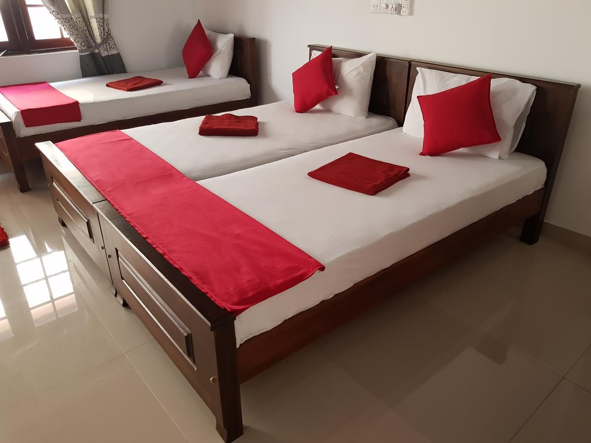 Oasis Beach Hotel Negombo Eksteriør billede
